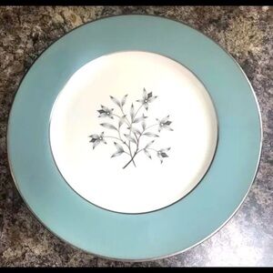 Kingsley By Lenox - Pattern X445 set 2 Dinner Plates - BRAND NEW NEVER USED